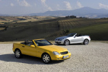 Zur Premiere des neuen Mercedes SLK:  Wallpaper-Galerie der Vorgängermodelle: SLK-Wallpaper: Die schönsten Bilder von der ersten und zweiten Generation des kleinen Mercedes-Roadsters zum Downloaden!
