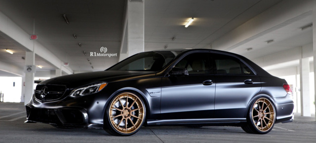Mercedes-Benz E63 AMG (W212) Tuning: Black & better: R1 Motorsport betont beim E63 AMG die dunkle Seite der Macht 