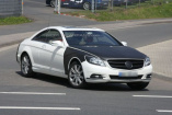 Erwischt: Das neue S-Coupé: Mercedes-Erlkönig: Worldcarfans erwischt schwach getarnten CL-Nachfolger in der Eifel
