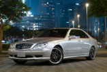 Sterne unterm Hammer: RM Sotheby's bietet raren 2002 Mercedes-Benz S 63 AMG an: Edler als Dubai Schokolade: Ein schöner Stern wie aus Tausendundeine Nacht.