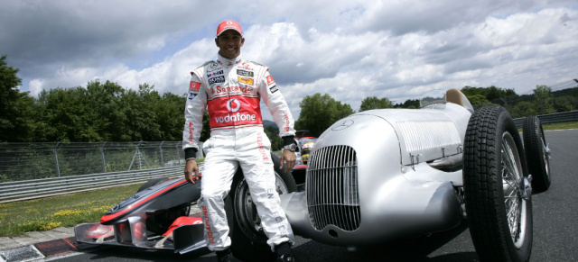 Nürburgring: Lewis Schnellster startet von Platz 5: Lewis Hamilton Schnellster im Freitags-Training - Mercedes-Oldtimer weltmeisterlich gefahren: Hamilton fährt mit klassischem Silberpfeil über den Ring!