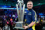 Das LeBENZgefühl geht um die Welt: Darts-Weltmeister Luke Littler träumt von einer Mercedes A-Klasse