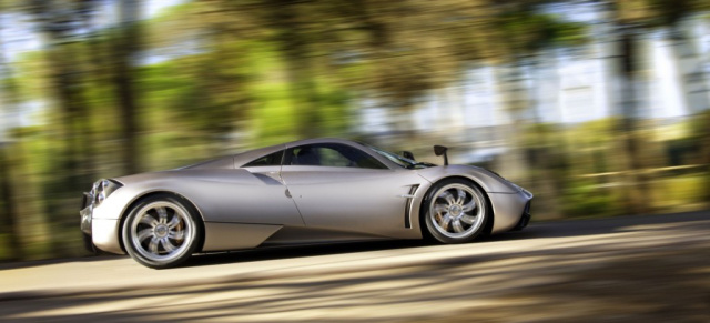 Pagani Supercar Geheimnis gelüftet:  Der AMG gepowerte Huayra zeigt sich!: Erste Bilder von dem neuen italienischen Supersportwagen mit 700 PS Motor von Mercedes AMG 
