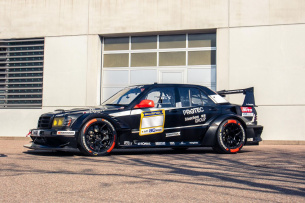 HWA testet den EVO.R auf der Nordschleife: HWA greift mit dem EVO.R beim 24 Stundenrennen am Ring an