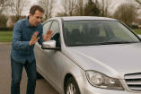 Ratgeber: Schlüssel im Auto eingeschlossen – Das könnt ihr tun