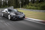 Abgejagt: Porsche holt sich vom Stern den Nordschleife-Rekord in der Oberklasse: Rasanter durch die Grüne Hölle: Porsche Panamera übertrifft Bestzeit des AMG GT 63