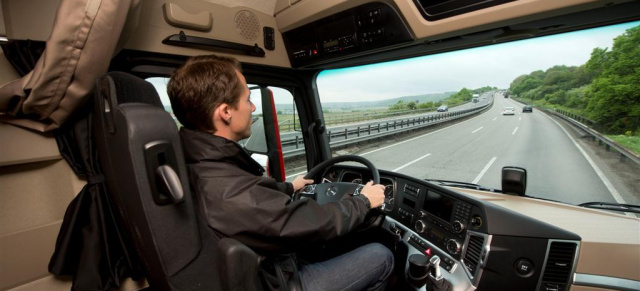 Mercedes Innovation: "Predictive Powertrain Control" - Schlauer Tempomat spart Sprit: GPS-Daten-Nutzung für Getriebeschaltung und Tempomat
