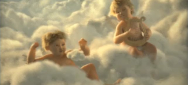 Wie Schutzengel ihren Job wirklich machen!: Sehr lustiger Mercedes-Spot, dessen Plot wir nicht verraten wollen.