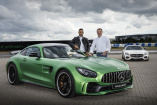 Weltpremiere des neuen Mercedes-AMG GT R - Bilder und Videos: Das Biest ist von der Kette gelassen: Live-Bilder von der Premiere des Mercedes-AMG GT R 