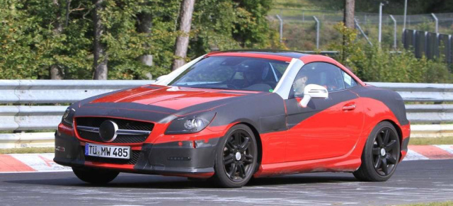 "Wie ich mal in einem Erlkönig saß": Redakteur Thomas Ebeling nahm die Gelegenheit wahr, mal in einem Mercedes SLK Erlkönig sitzen und lernte dabei das neue MAGIC SKY CONTROL- Variodach kennen
