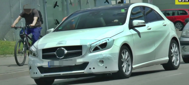Erlkönig-Video: Mercedes A-Klasse Facelift : Aktueller Film von der Modellpflege des kompakten Bestsellers mit Stern 